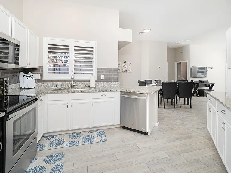 8164 W Zoe Ella Way — Photo 11