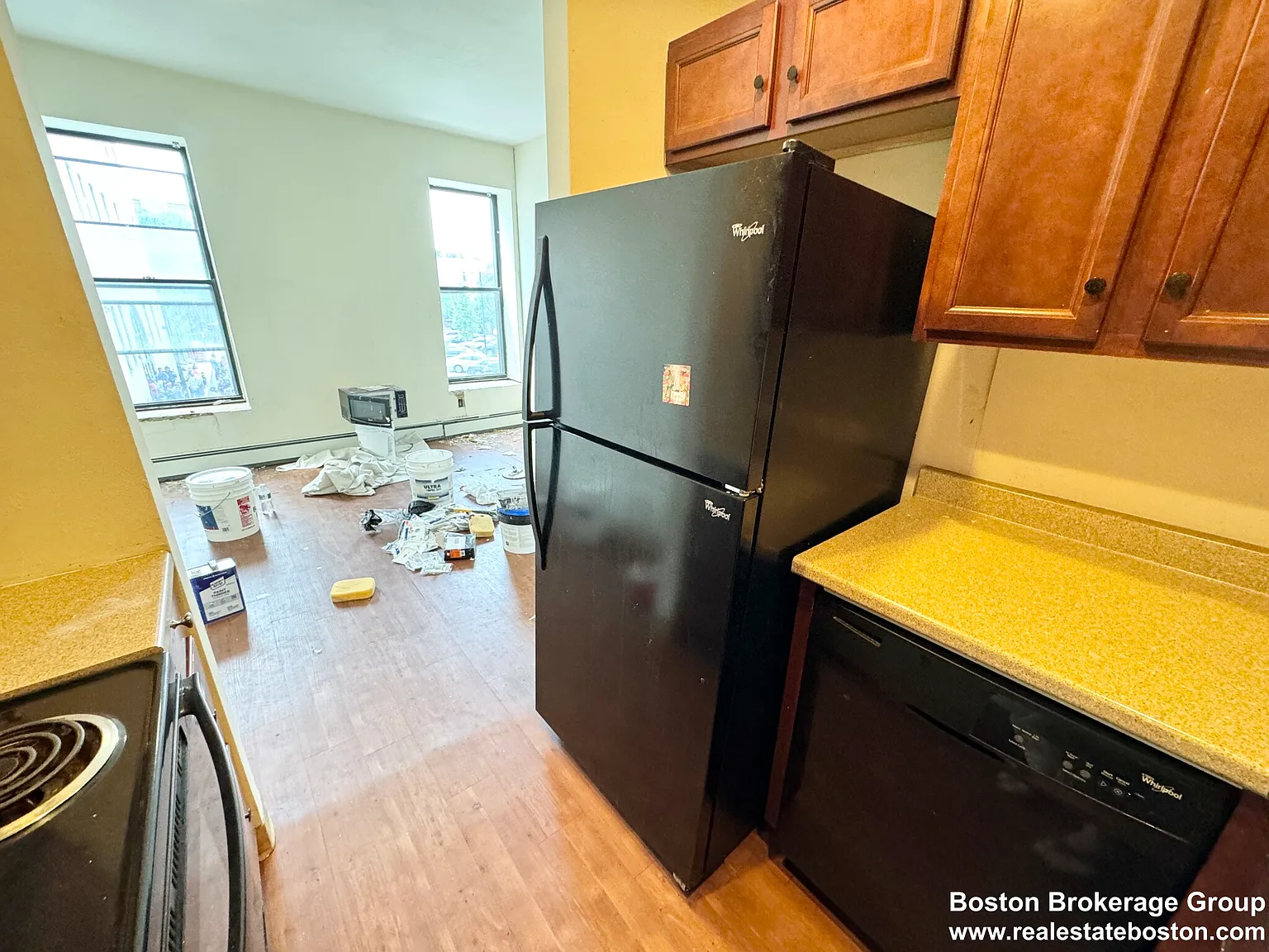 3 bed, 1.0 bath, $2,200 — Photo 2