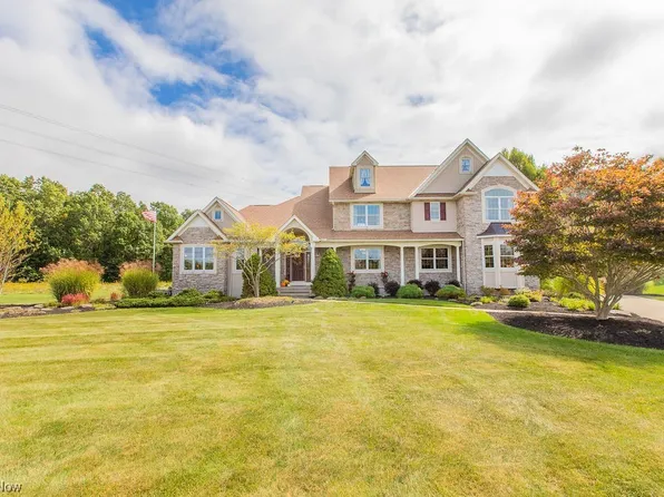 25685 Quarry Ridge Rd, Columbia Station, OH 44028