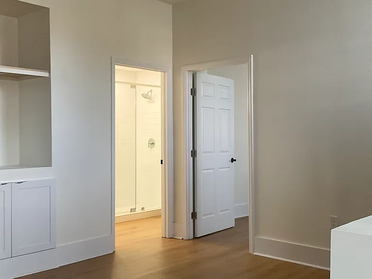 2501 Roswell Ave #105 — Photo 6