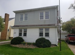1529 Lakeview Ave, Rocky River, OH 44116