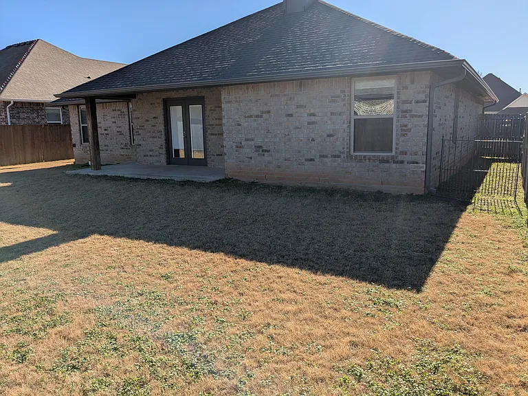 1715 W Zachary Way — Photo 10