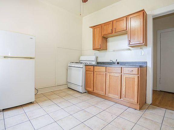5th image of 4404 N Magnolia Ave APT 430