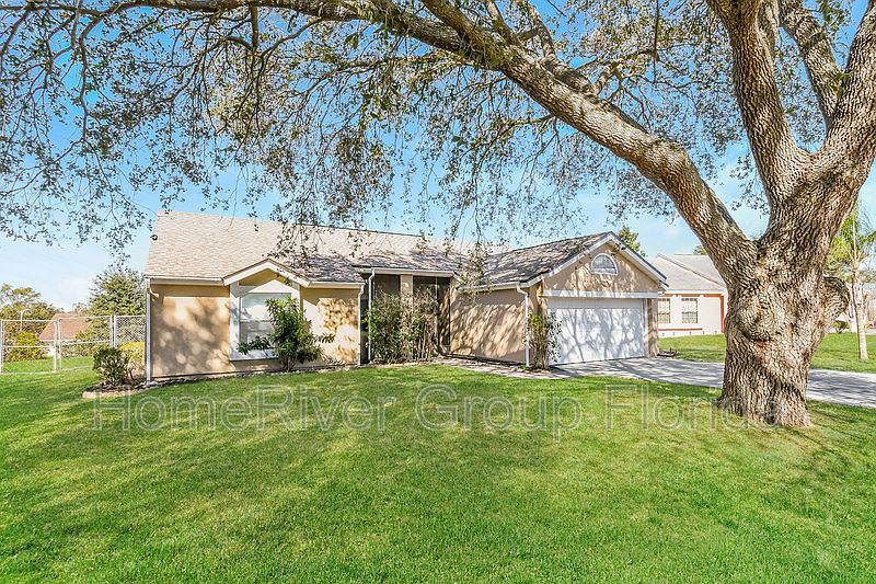 1st image of 7360 Lazy Hill Dr