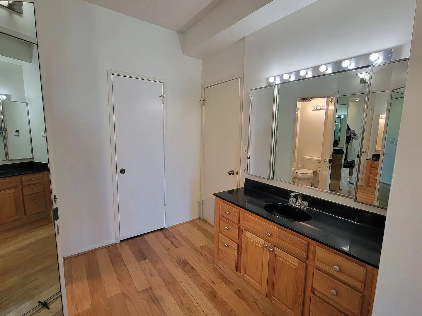 Penthouse Condo! Rosslyn! — Photo 4