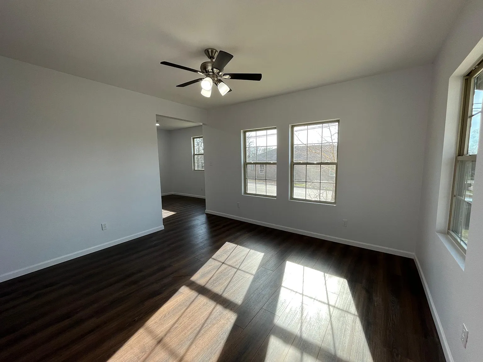 3 bed, 1200 sqft, $1,795 — Photo 3