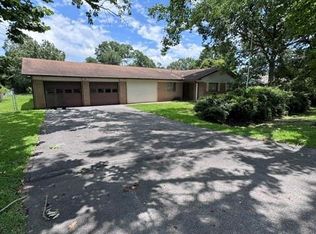 616 Pine Cir, Seabrook, TX 77586