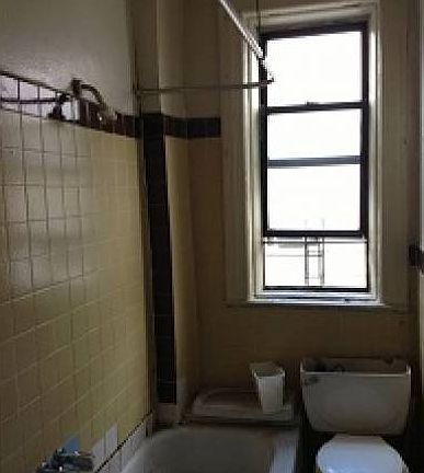5th image of 207 W 147th St APT 5A