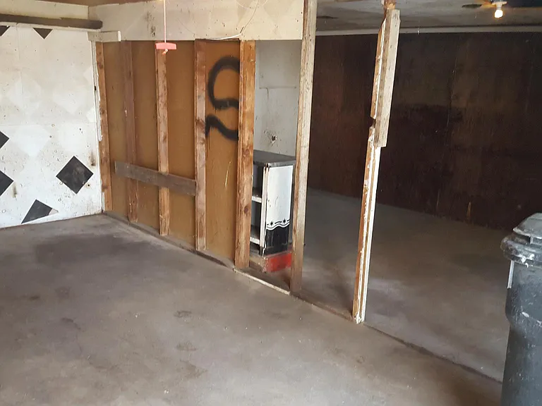26236 Clancy St — Photo 7