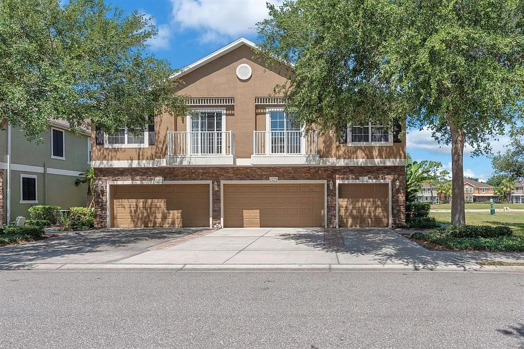 2 bed, 2.0 bath, 1264 sqft, $2,250 — Photo 1