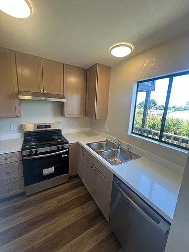 415 Dela Vina Ave #C Photo 1 415 Dela Vina Ave #C Photo 1