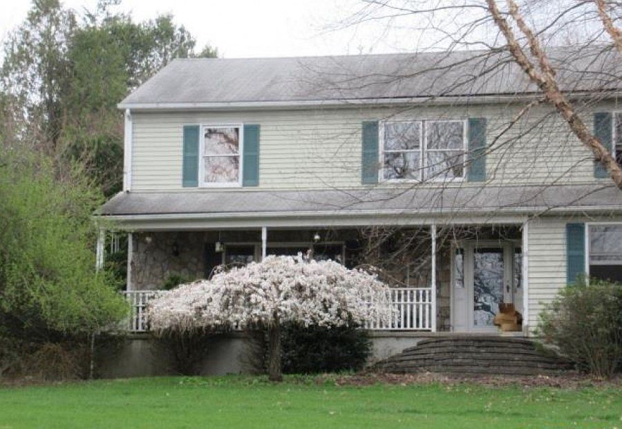 2nd image of 18 Benedict Rd