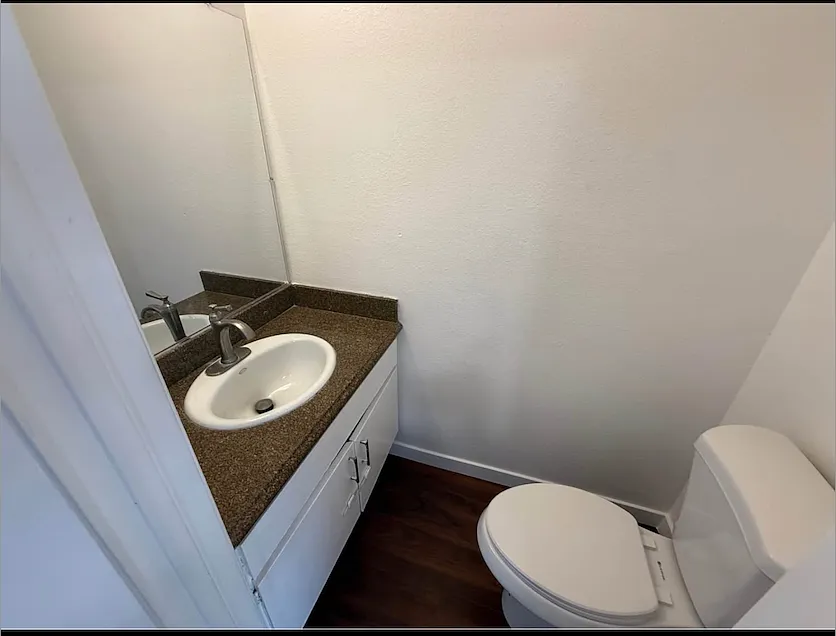 2 bed, 1.5 bath, 835 sqft, $2,850 — Photo 4