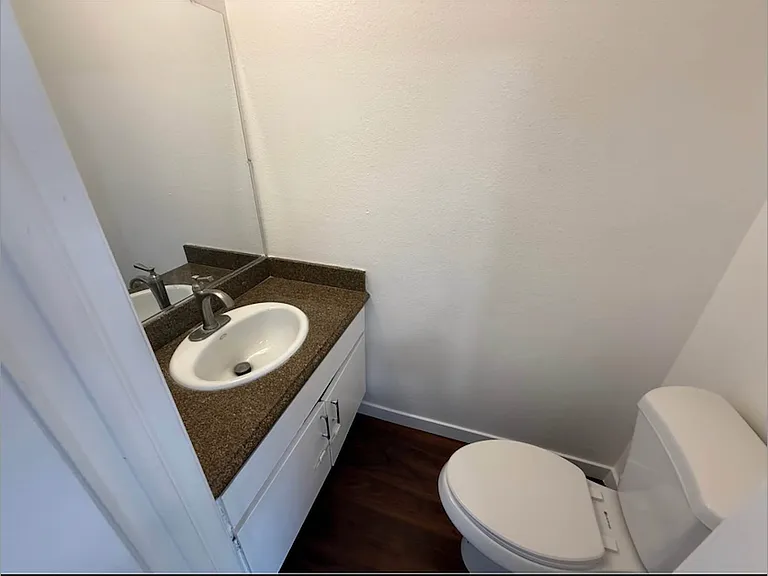 8414 Columbus Ave #15 — Photo 4