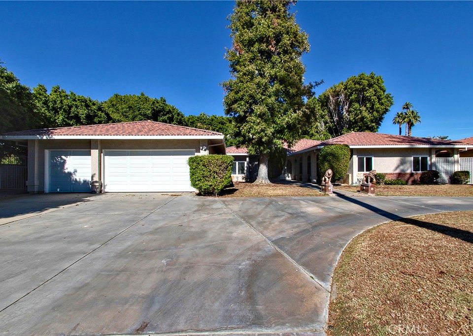1st image of 72020 Palm Crest Dr