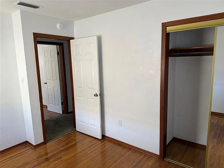 1247 Lakeview Dr — Photo 11