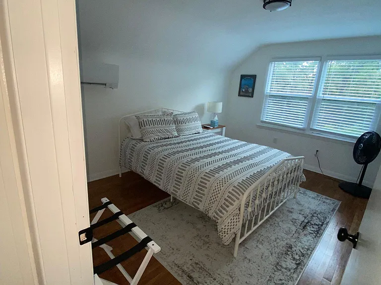 1801 University Ave — Photo 7
