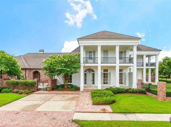 2625 Bocage Lake Dr, Baton Rouge, LA 70809