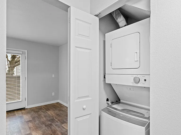 Waterhouse Place Apartment Homes — Photo 12