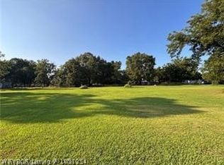 204 E 2nd St, Hartford, AR 72938