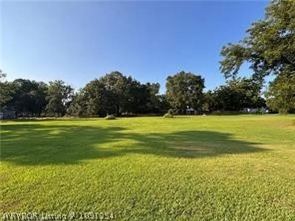 204 E 2nd St, Hartford, AR 72938