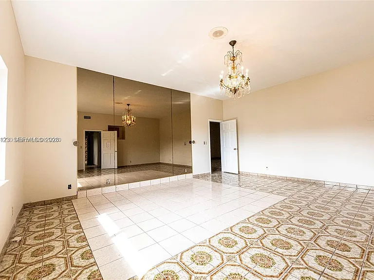 236 N Federal Hwy #201 — Photo 27
