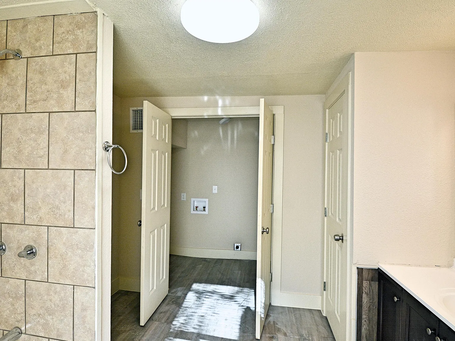 1401 Coco A - 1 — Photo 3