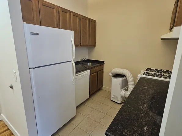 70 Bank St #2A, Waterbury, CT 06702