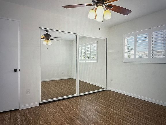 4th image of 1706 Grismer Ave Unit 211