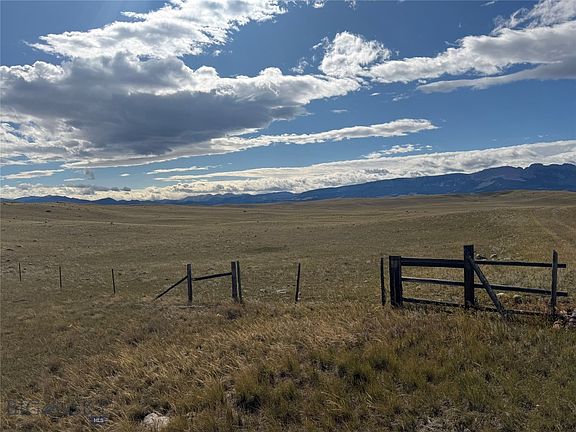 3rd image of Willow Creek Rd Lot 176