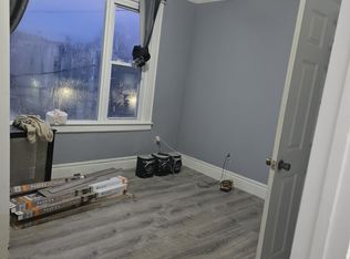 28-30 Saint James Pl #2L, Newark, NJ 07112