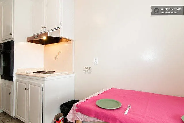 640 Elm Ave #R — Photo 7