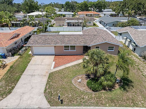 2nd image of 3747 Shady Bluffs Dr