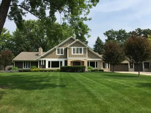 5808 Hidden Ln, Edina, MN 55436