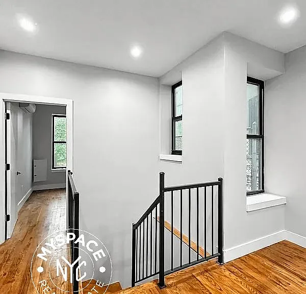 325 Putnam Ave #3F — Photo 2