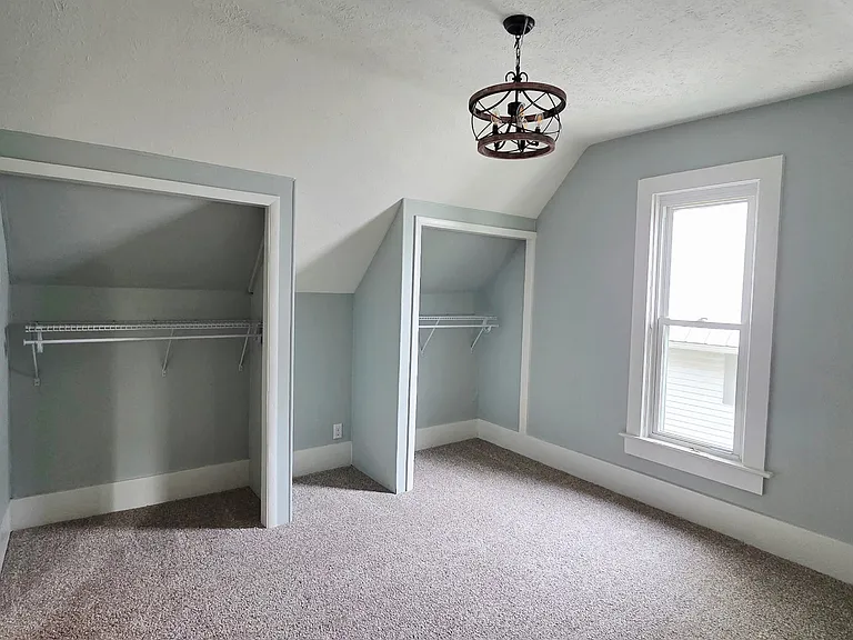 915 1/2 S 8th St #915-1/2 — Photo 6