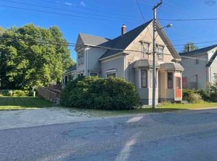43 Fairmont St, Mahone Bay, NS B0J2E0