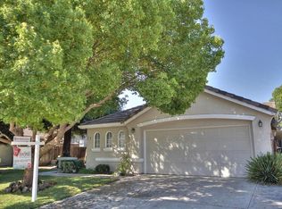 484 S Manley Rd, Ripon, CA 95366