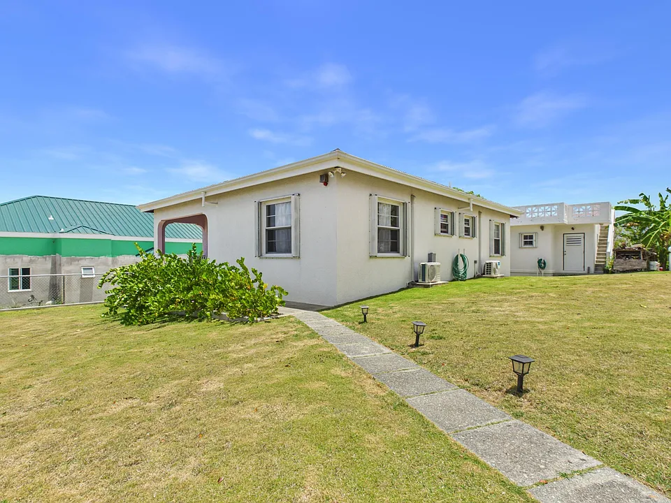 31 Constitution Hill Est #A