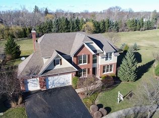 722 Fox Run Dr, Geneva, IL 60134