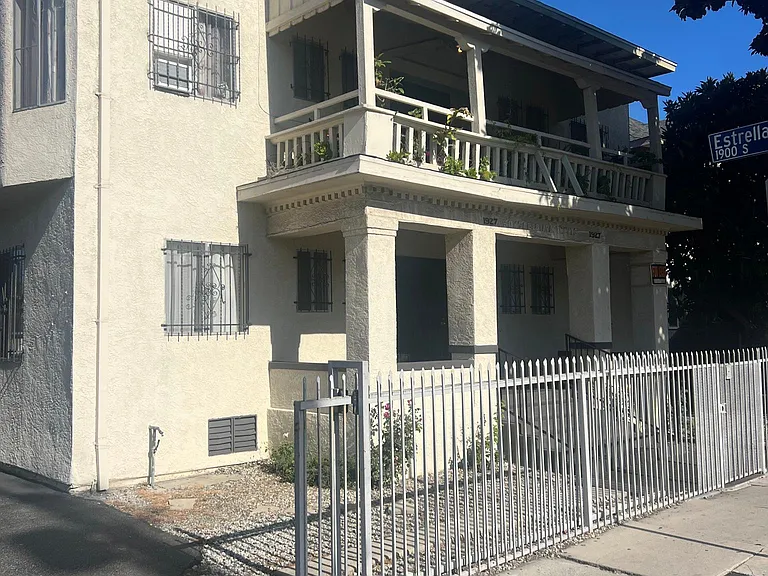 1927 Bonsallo Ave #3 — Photo 16