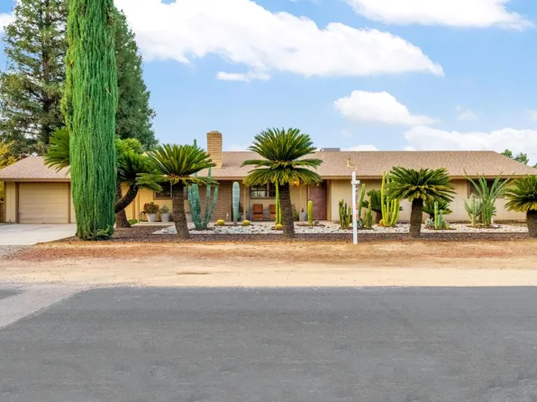 36295 Kensington Dr, Madera, CA 93636