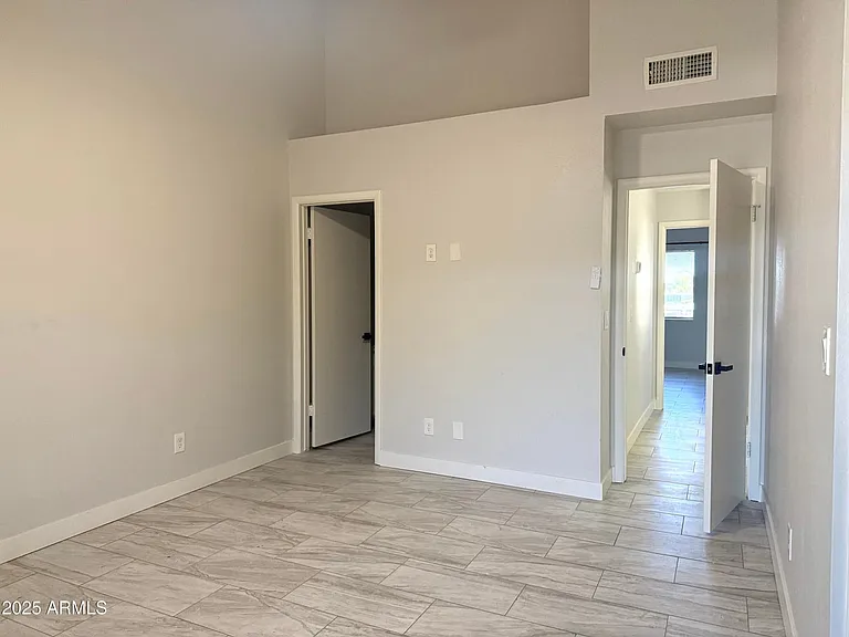 7801 N 44th Dr #1052 — Photo 9