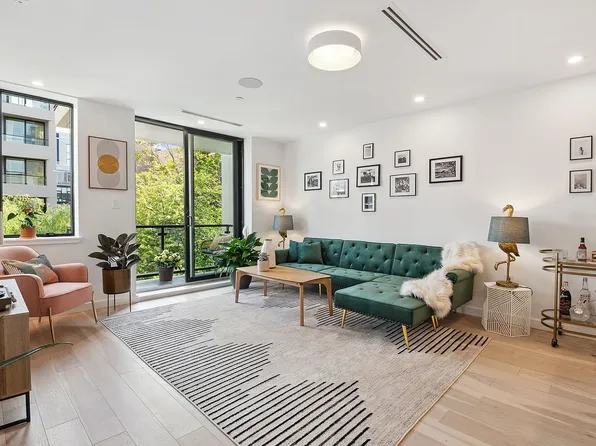 144 Freeman St #2B, Brooklyn, NY 11222