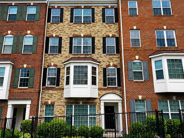 15324 Kensington Park Dr, Woodbridge, VA 22191