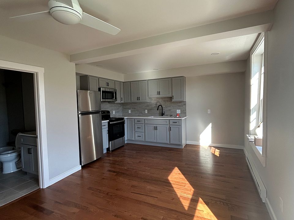 2nd image of 60 Lebanon St #C