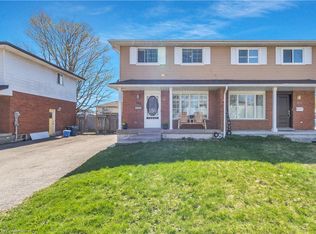 102 Connelly Dr, Kitchener, ON N2N2V2