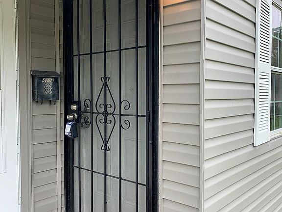 3rd image of 4108 Fox Dr
