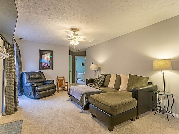 3rd image of 4226 Halford Dr