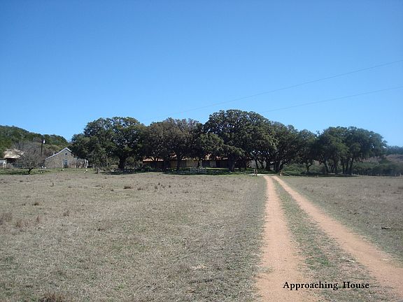 3rd image of 6019 N State Highway 16